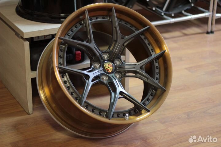 Кованые диски GT Forged R21 на Porsche Macan