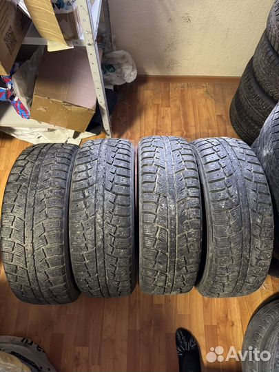 Minerva Eco Stud SUV 225/65 R17