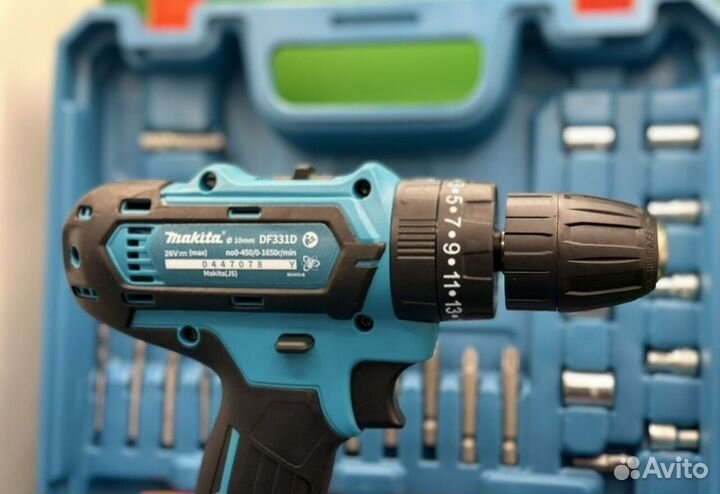 Шуруповерт-дрель Makita 2893 с набором