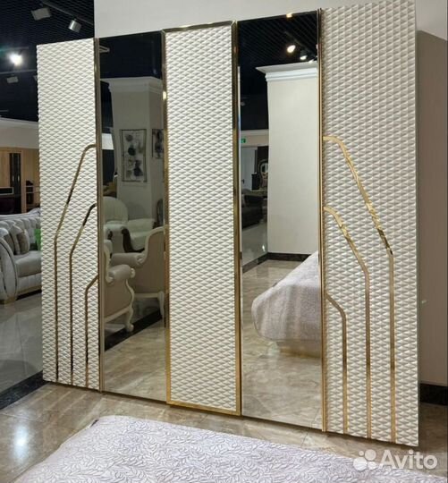 Спальный гарнитур