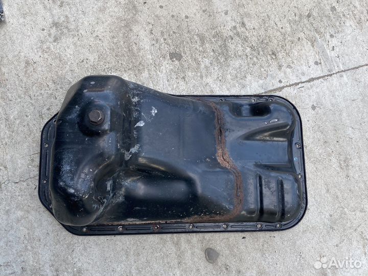 Поддон двигателя 4D56