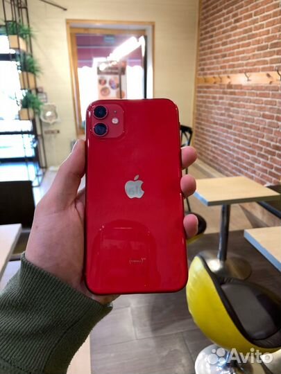 iPhone 11, 64 ГБ