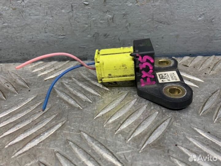 Датчик удара Infiniti Fx35 S51