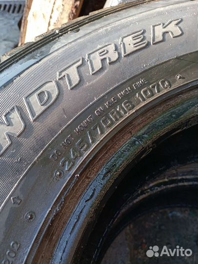 Goodyear UltraGrip 500 245/70 R16 44T