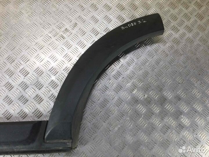 Молдинг двери задней левой Land Rover Discovery DGP000154 276DT