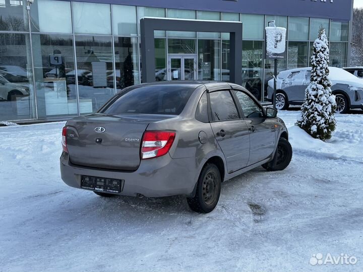 LADA Granta 1.6 МТ, 2017, 43 841 км
