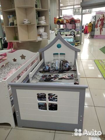 Кровать домик