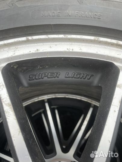 Goodyear UltraGrip Performance 215/55 R17 98