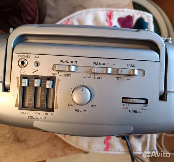 Кассетный магнитофон Vitek VT-3226 б/у