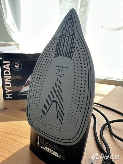 Утюг hyundai