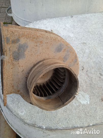 Вентилятор автомобиля