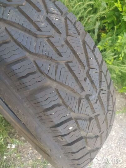 Tigar Winter 215/55 R18