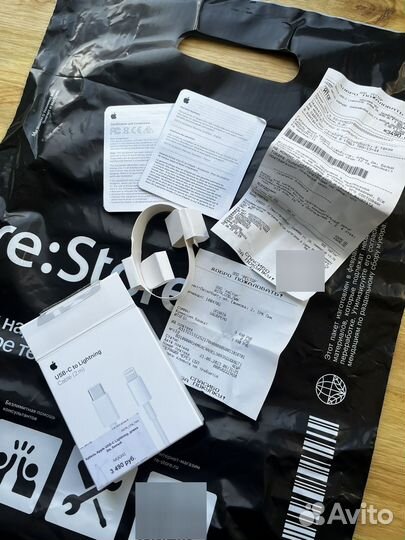 Коробка от кабеля и гарантия apple USB-C lightning