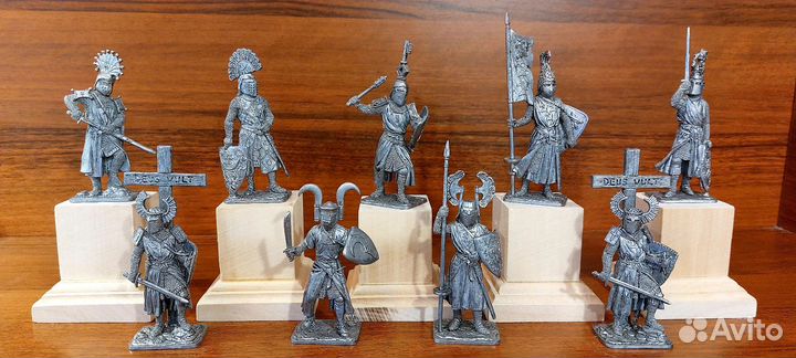 Оловянная миниатюра 54 мм. рыцари. Солдатики метал