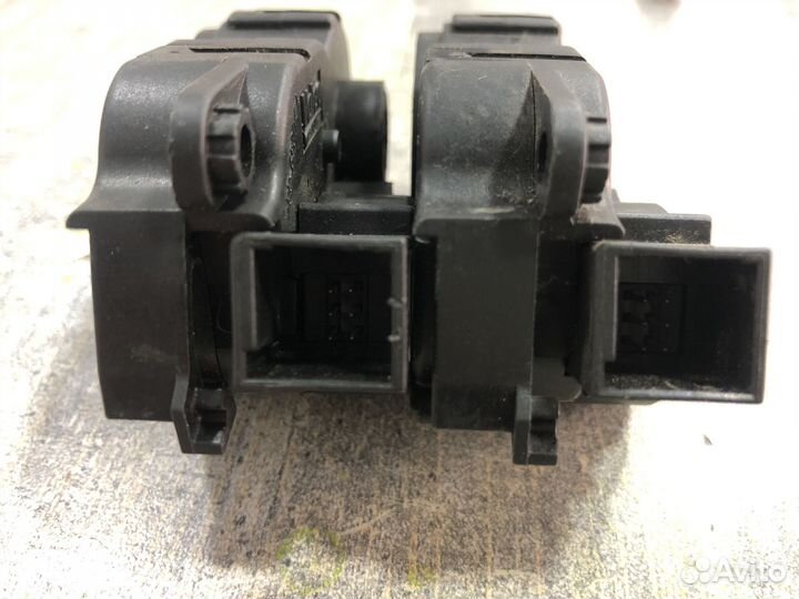 Моторчик заслонки печки Citroen C4 / Цитроен