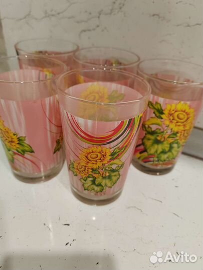 Кружки, тарелки, бокалы все в отличном состоянии