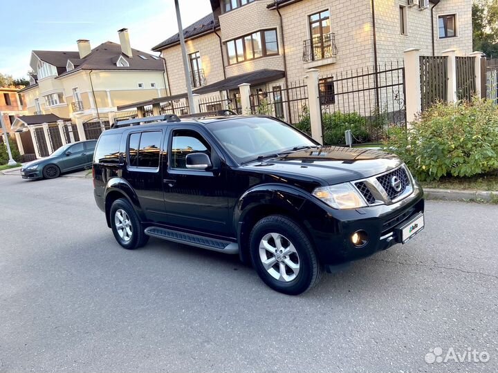 Nissan Pathfinder 2.5 AT, 2013, 241 867 км