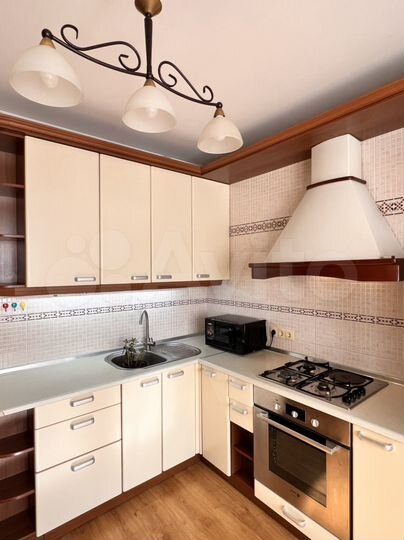 2-к. квартира, 60 м², 6/9 эт.