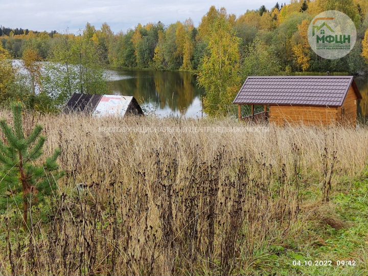 Дом 32,6 м² на участке 23 сот.