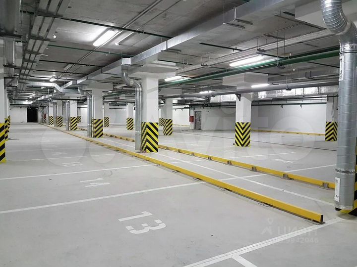 Машиноместо, 14 м²