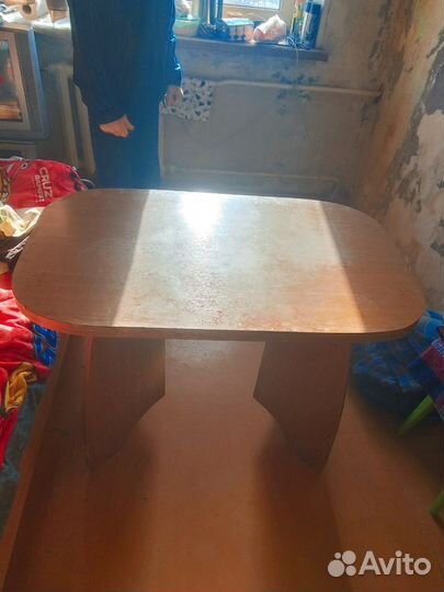Продам стол на дачу, гараж, баня