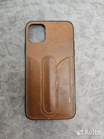 Кожаный бампер на iPhone 11