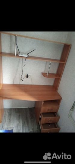 Компьютерный стол