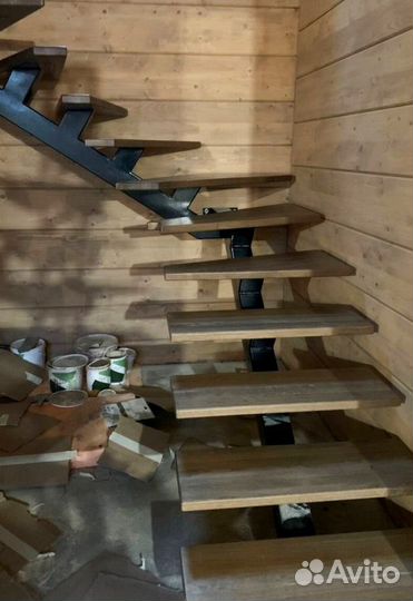 Лестничные перила кованные с монтажем