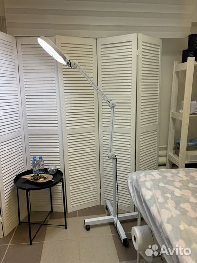 Лампа лупа напольная