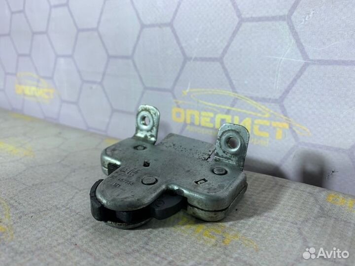 Замок крышки багажника Opel Vectra B