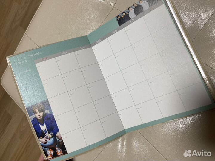 Блокнот с BTS