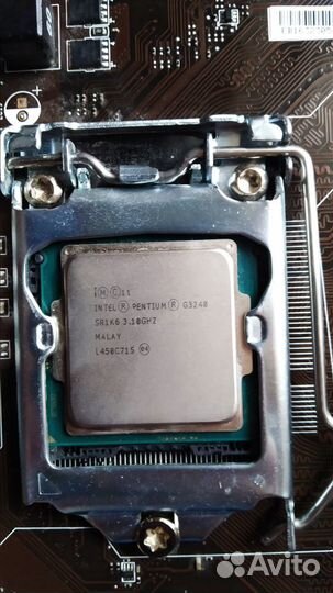 Процессор Intel Pentium G3240