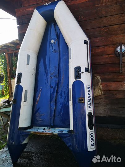 Надувная лодка с мотором