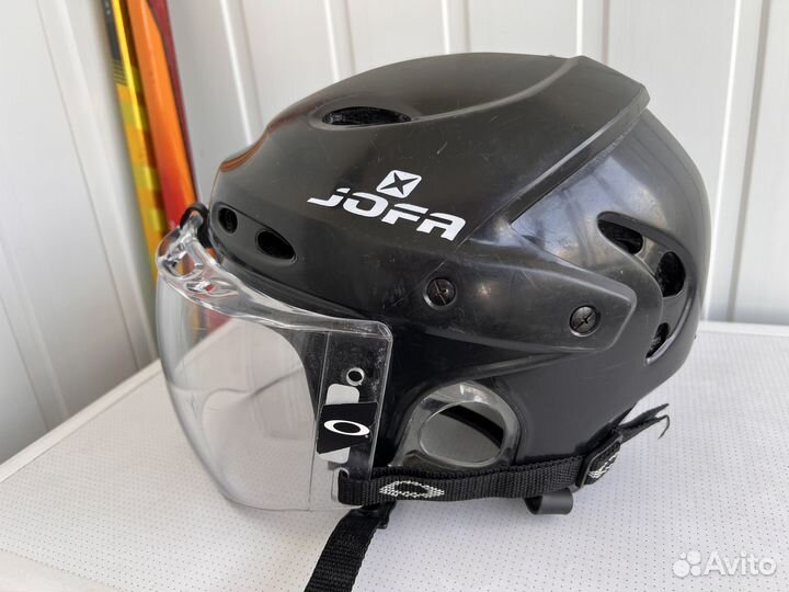 Хоккейный шлем jofa