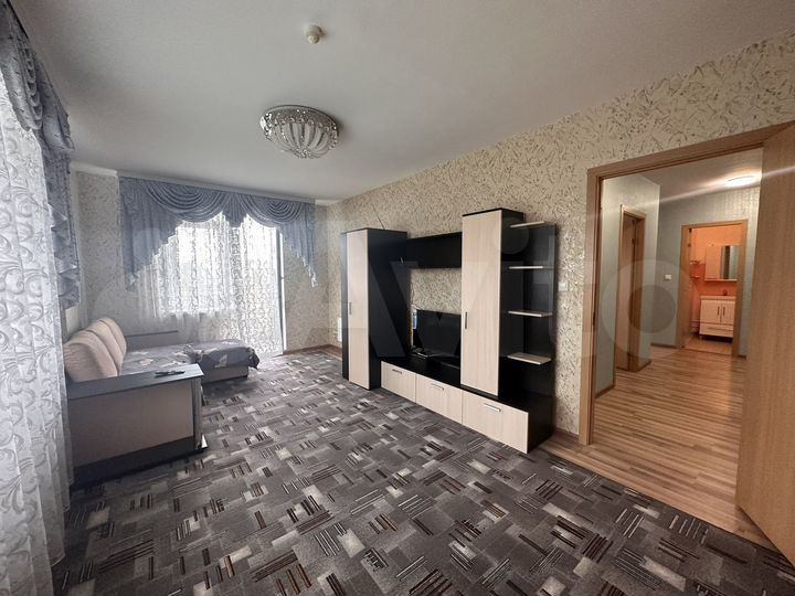 2-к. квартира, 52 м², 10/17 эт.