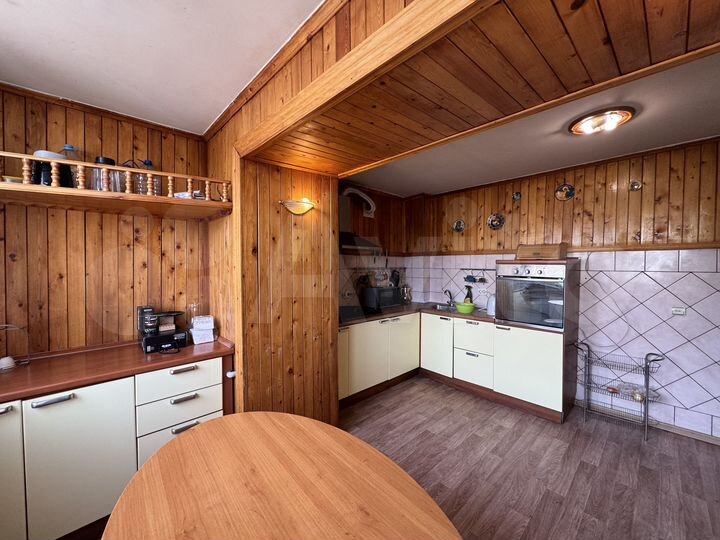 4-к. квартира, 95 м², 4/12 эт.