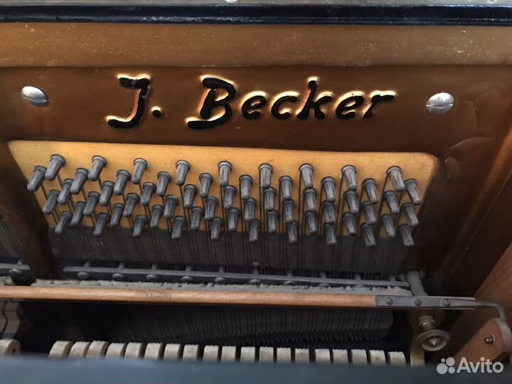 Пианино антикварное оригинальное J.Becker