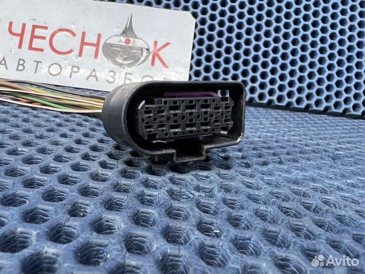 Колодка подключения блок фары VW Touareg NF 2