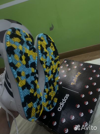 Кроссовки Adidas Pokemon Hoops Mid 2.0 K
