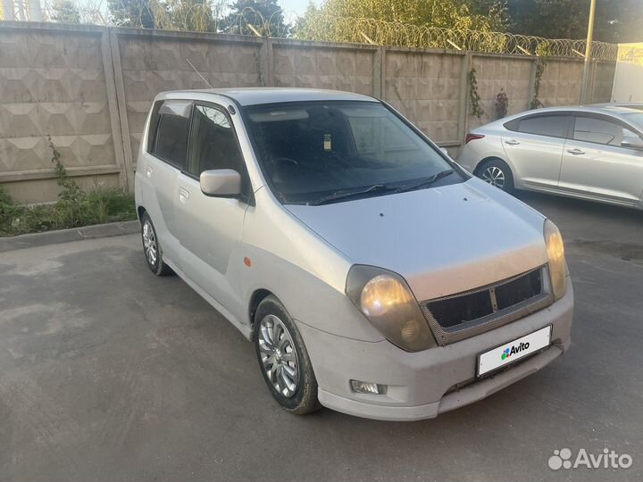 Mitsubishi Dingo, 1999