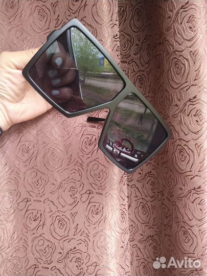 Солнцезащитные очки новые