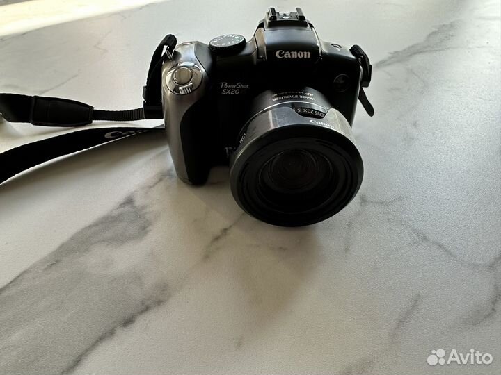 Зеркальный фотоаппарат canon PowerShot SX20 IS