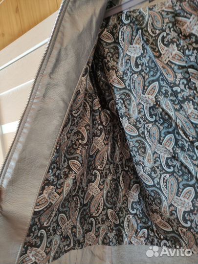 Женская кожаная куртка Lion King