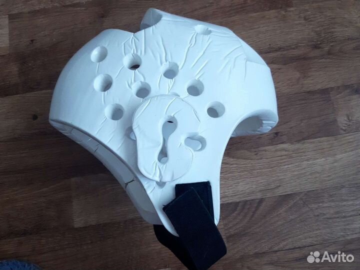 Отдам экипировку, размер М (примерно)