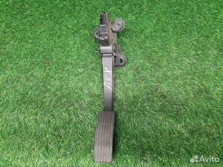 В наличии: Педаль газа на Mitsubishi ASX