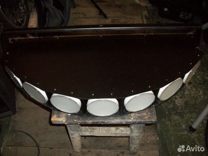 Светодиодный световой прибор блиндер