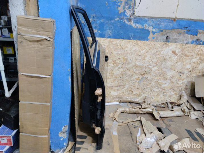 Дверь боковая задняя левая Audi Q5 I 8R cdnc 2011
