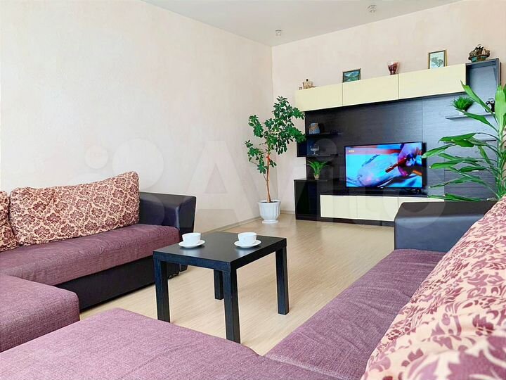 2-к. квартира, 54 м², 9/10 эт.