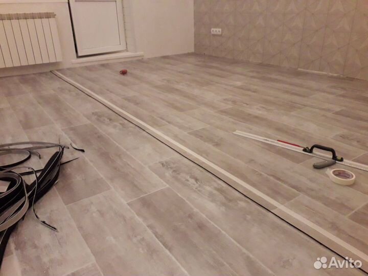 Укладка линолеума