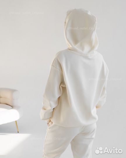 Новый спортивный костюм Karl lagerfeld оригинал